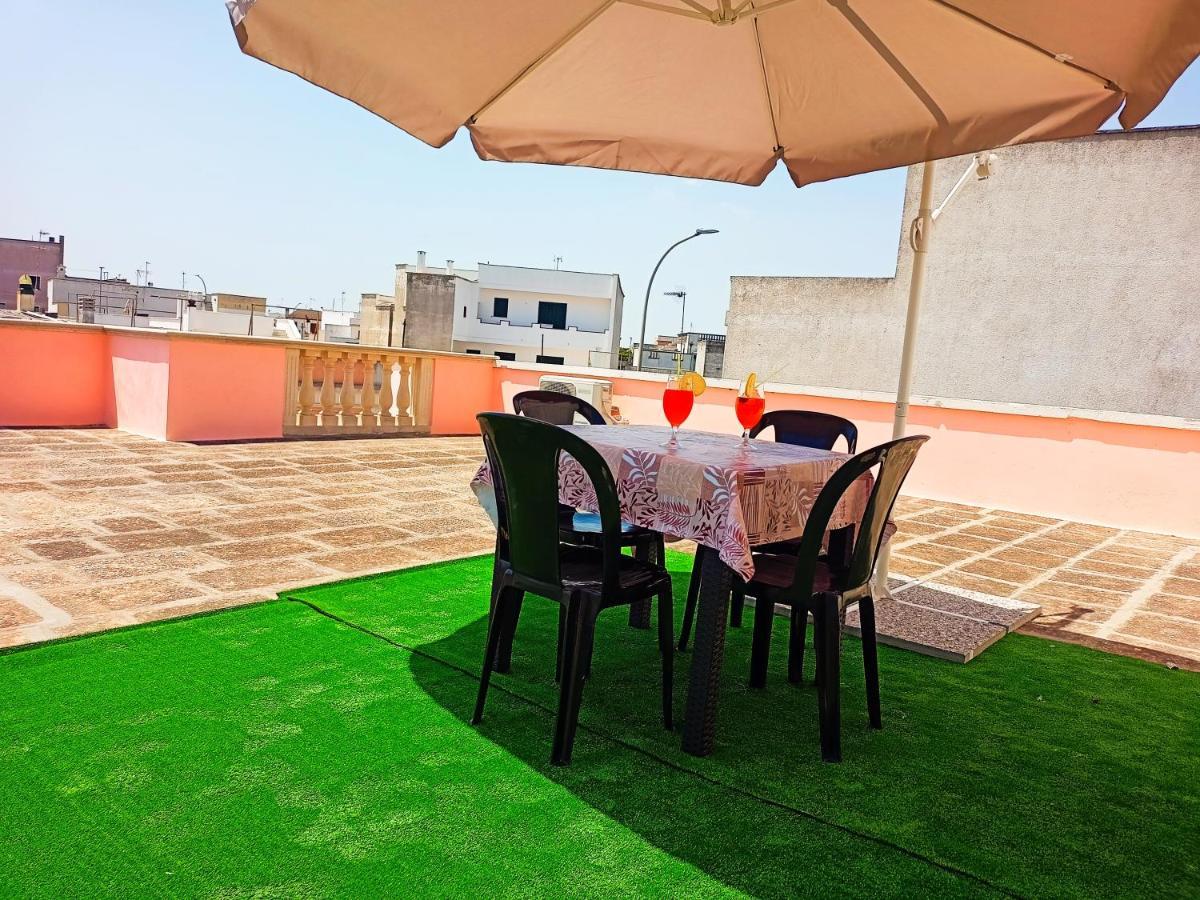 La Terrazza Di Fabrizio 5 Minuti Dal Mare Villa Andrano Buitenkant foto